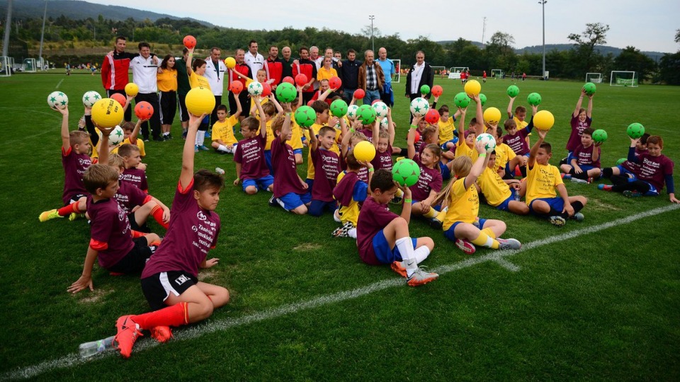 OTP Bank Bozsik-program: 450 gyerek focizott a hétvégi tanévnyitón